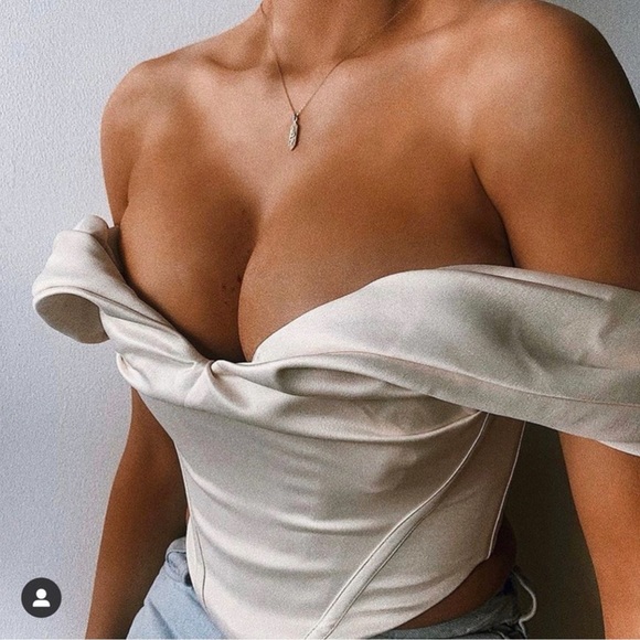 House of CB Silva Ivory Satin Draped Shoulder Corset Top - Picture 2 of 16